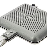 NGT Toastie Maker